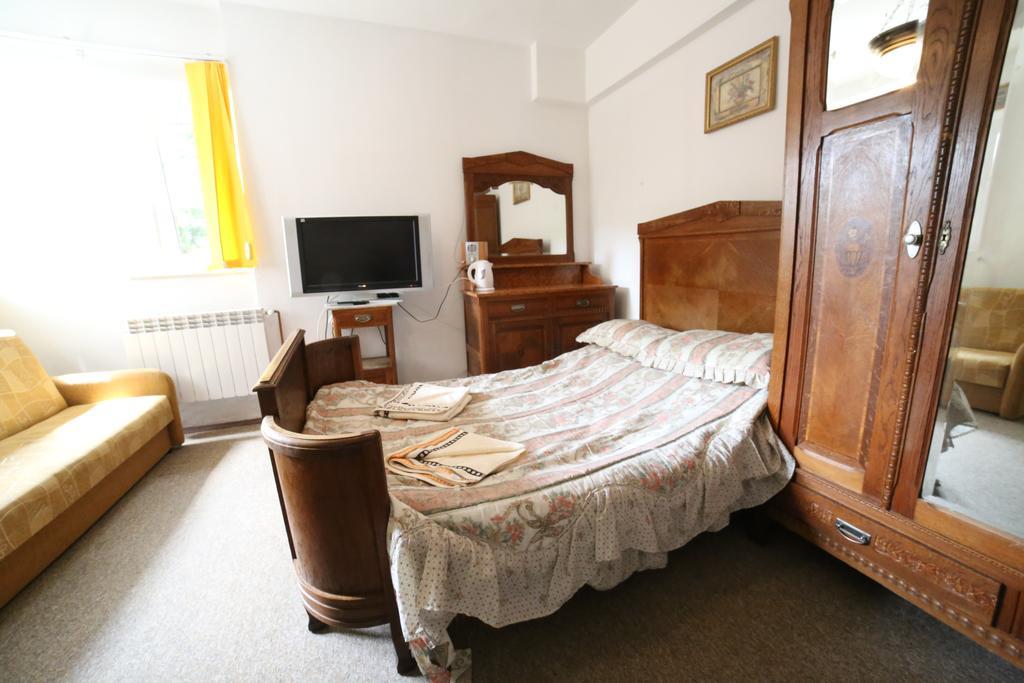 Domy Wczasowe Tryumfy Bed & Breakfast Krynica Zdroj Room photo